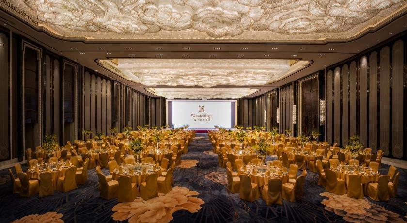 Wanda Reign Chengdu Hotel Exterior foto