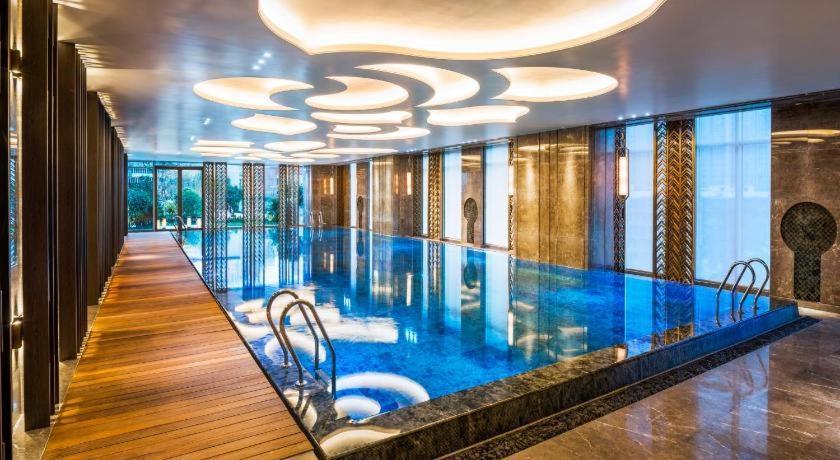 Wanda Reign Chengdu Hotel Exterior foto