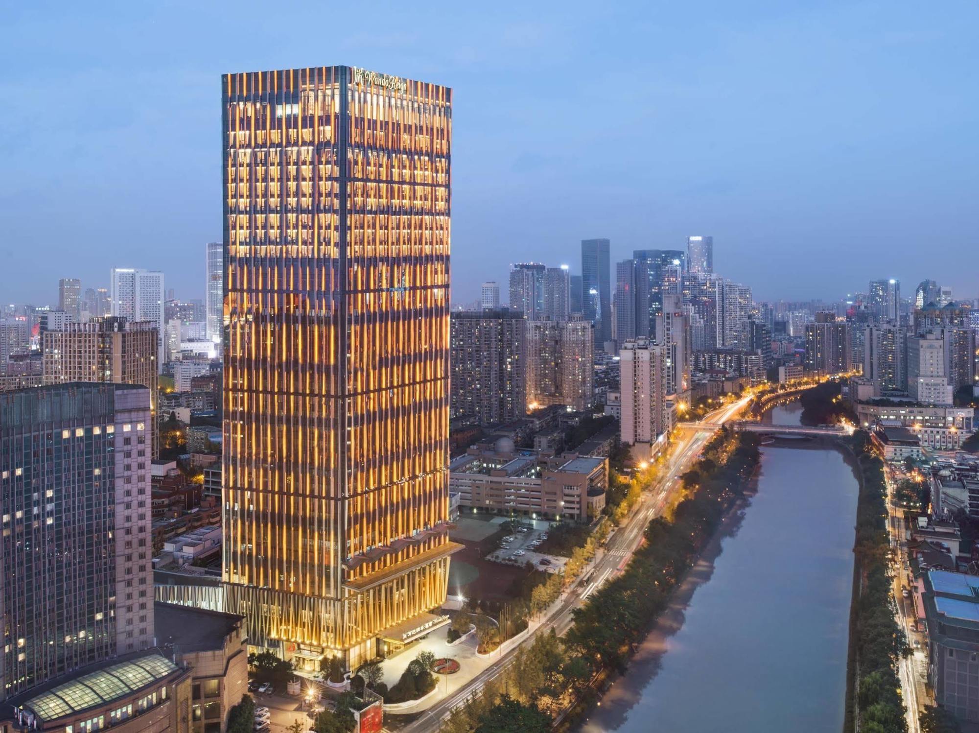 Wanda Reign Chengdu Hotel Exterior foto