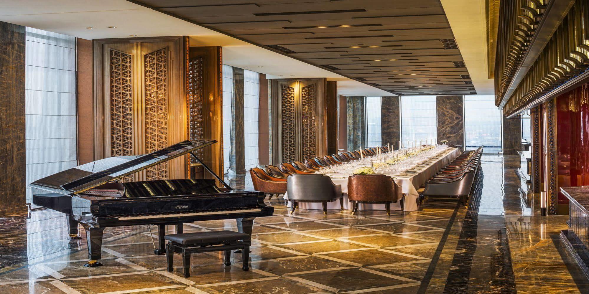 Wanda Reign Chengdu Hotel Exterior foto